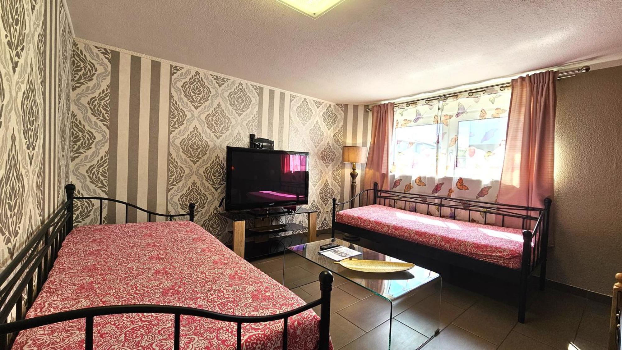 Gruendauer Monteurwohnung/Studentenwohnung المظهر الخارجي الصورة